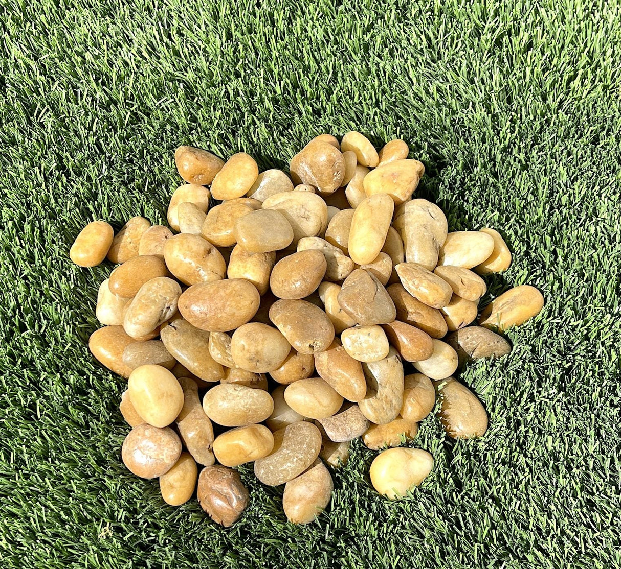 Beige Pebbles 20KG Bag 1-2cm